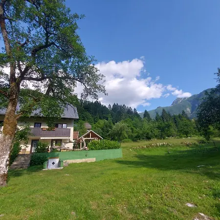 Apartmaji Katrc Apartman