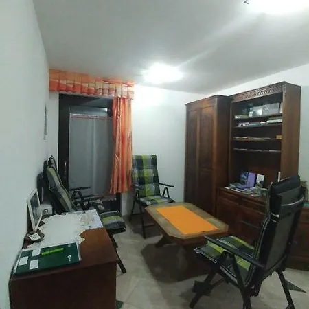 Apartmaji Katrc *